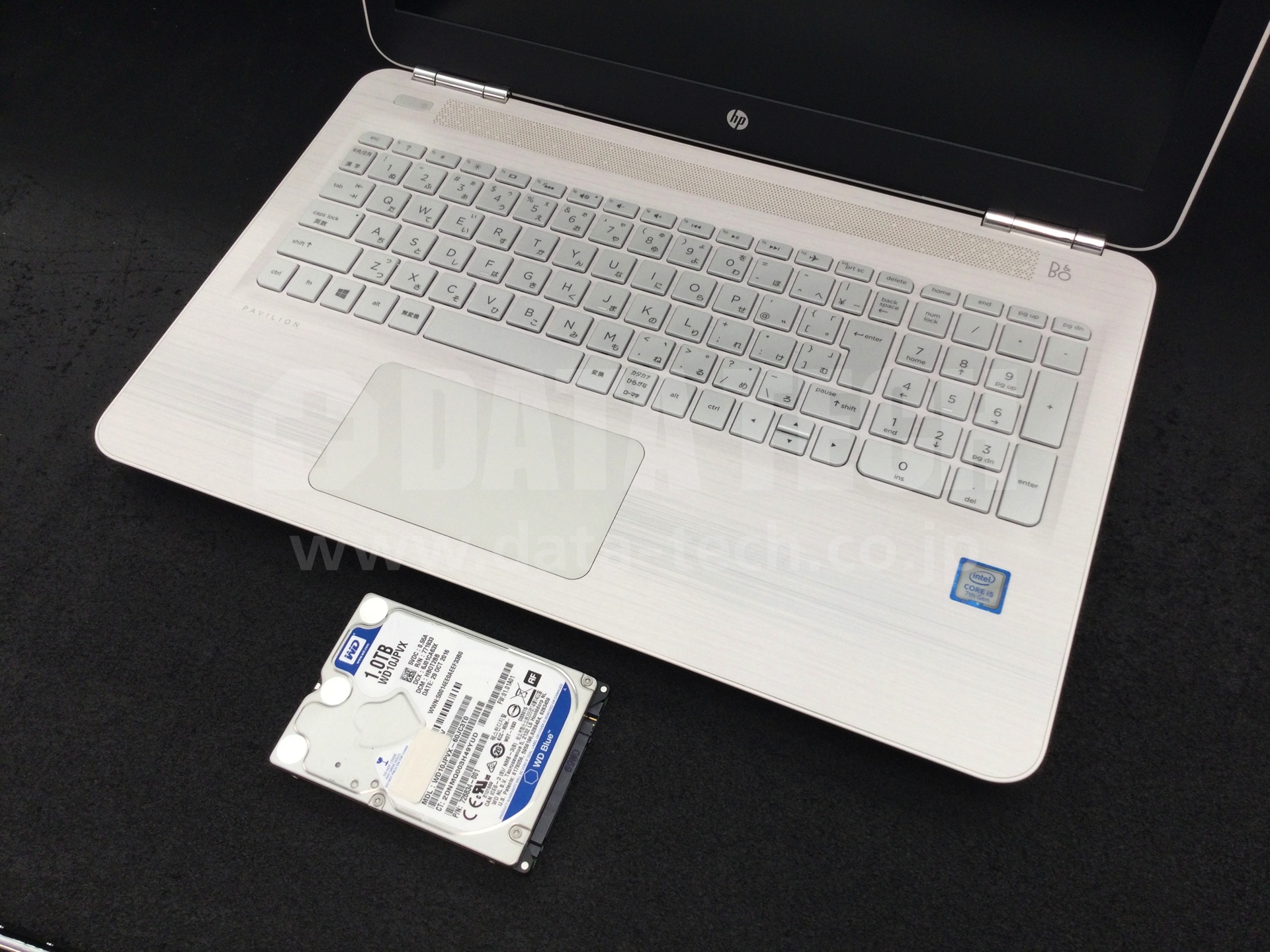 HP Pavilion 15-au105TU ノートパソコン